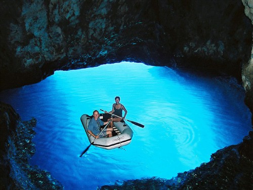 Голубая пещера в Хорватии