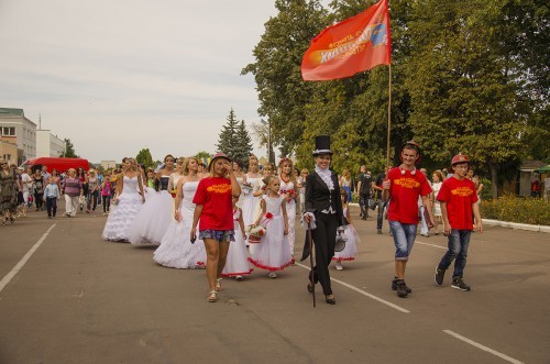 парад невест